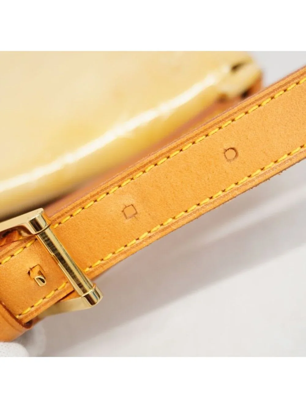 Louis Vuitton Shoulder Bag Vernis Thompson Street Beige